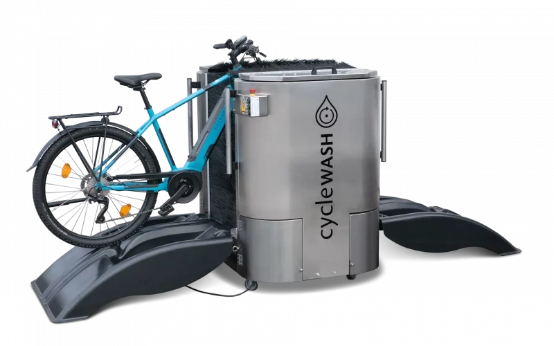 cycleWASH Go Platinum fietswasmachine met fiets in positie A
